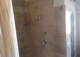 Dioscuri Townhouse