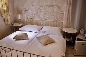 Luxury Lidija Rooms