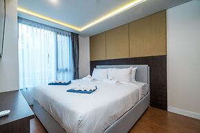 Aristo Surin by Lofty