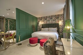 HOLM Boutique &Spa - IK Collection