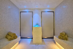 HOLM Boutique &Spa - IK Collection