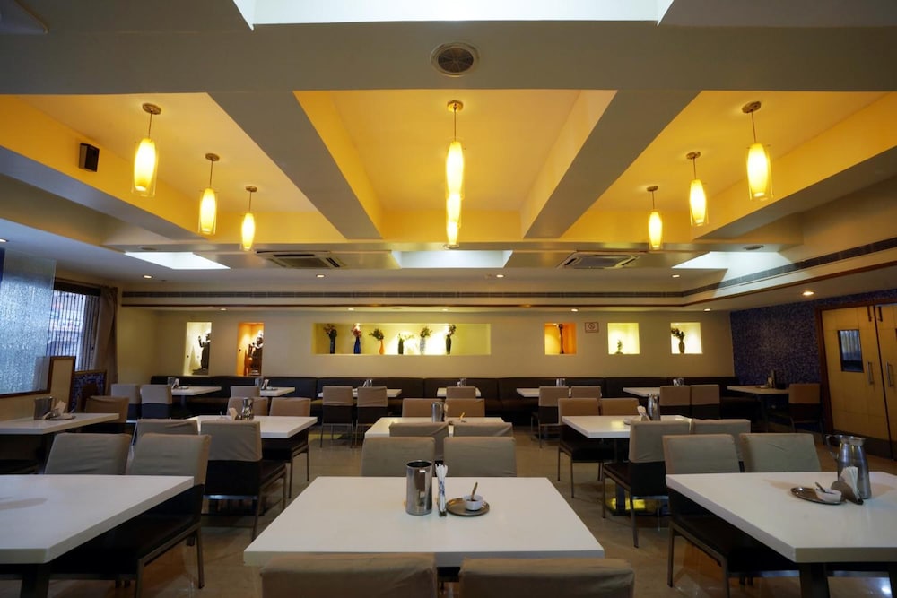 Hotel Geetha Regency