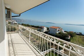 Beach Apartments Rumin