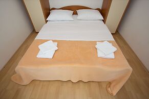 Beach Apartments Rumin
