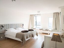 BizStay Harbour Scheveningen Apartments