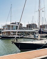 BizStay Harbour Scheveningen Apartments