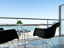 BizStay Harbour Scheveningen Apartments