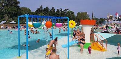 Happy Camp in Camping Cisano San Vito