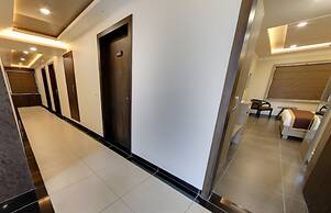 Hotel RG Inn