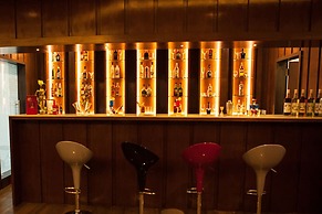 Hotel RG Inn