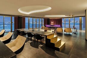 W Dubai - The Palm