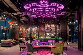 W Dubai - The Palm