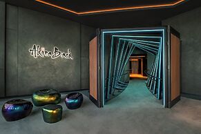W Dubai - The Palm