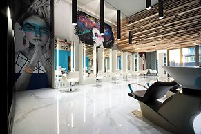 W Dubai - The Palm
