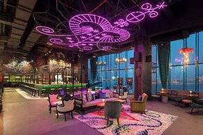 W Dubai - The Palm
