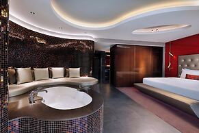 W Dubai - The Palm
