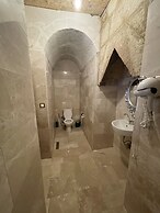DEDE CAVE KONAK