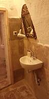 DEDE CAVE KONAK