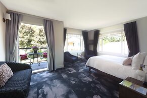 Artisan Suites on Bowen