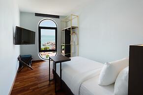 Savv Hotel