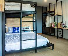 Ray Coffee Bar & Hostel - Adults Only