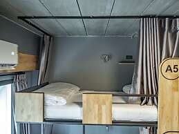 Ray Coffee Bar & Hostel - Adults Only
