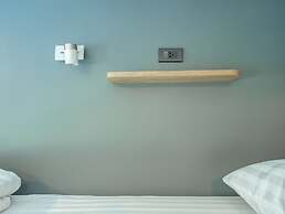 Ray Coffee Bar & Hostel - Adults Only