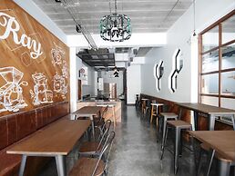 Ray Coffee Bar & Hostel - Adults Only