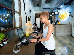 Ray Coffee Bar & Hostel - Adults Only
