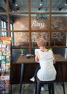 Ray Coffee Bar & Hostel - Adults Only