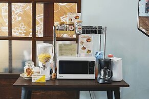 Ray Coffee Bar & Hostel - Adults Only