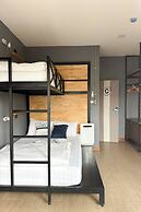Ray Coffee Bar & Hostel - Adults Only