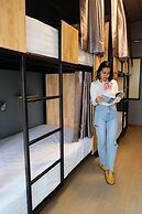Ray Coffee Bar & Hostel - Adults Only