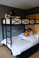 Ray Coffee Bar & Hostel - Adults Only
