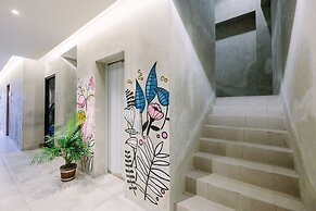 Lopi Hotel