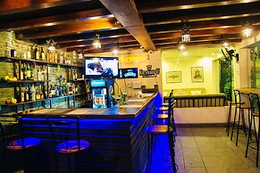 Highlander Inn