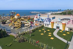 Mardan Palace