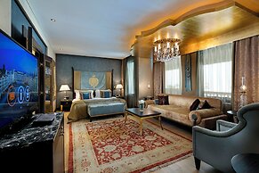 Mardan Palace