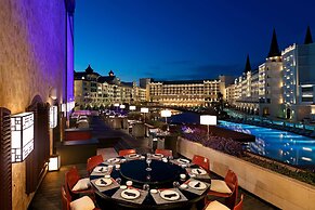 Mardan Palace