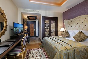 Mardan Palace