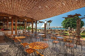 Mardan Palace