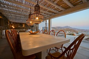 Villa Moonflower