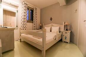 Avra House