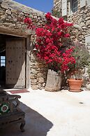Villa Sandstone
