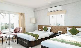 Treebo Hotel A1