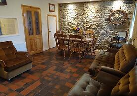 Lough Shore Cottage