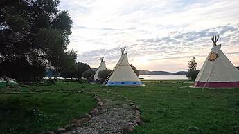 Wakana Lake Glamping