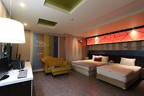 Hera Hotel