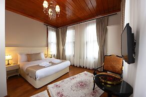 Elyka Hotel