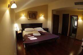 Fortuna Hotel & Restaurant